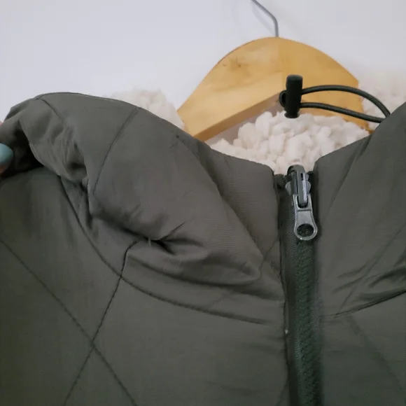 FINAL OFFER🔥 Reversible Sherpa Winter Coat - Picture 6 of 14